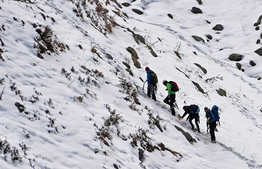 Army, Russian tourist, kashmir valley, Gulmarg