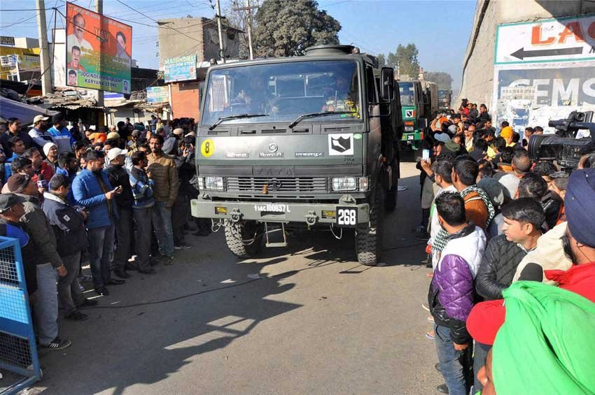 pathankot, pathankot attack, Pathankot news, pathankot terror attack, terrorist attack in pathakot, पठानकोट, पठानकोट आतंकी हमला, पंजाब आतंकी हमला, पठानकोट एयरफोर्स स्‍टेशन, PATHANKOT ATTACK PHOTOS, Pathankot air base, pathankot air force station, Pathankot news, punjab, pathankot air force base attack, punjab attack, punjab air force attack, punjab sp car missing, india news, breaking news, latest news
