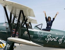 Female pilot, Tracey Curtis-Taylor, Sydney, Britain, 1942 aircraft, Tracey Curtis-Taylor photos, 27000 km journey