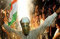 जनलोकपाल के लिए अण्णा समर्थकों ने निकाला प्रार्थना मार्च