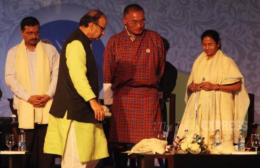 arvind kejriwal, arun jaitley, ddca, Mamata Banerjee, Share Stage, Bengal Global Business Summit, arvind kejriwal news, arun jaitley news, jaitley kejriwal, अरुण जेटली, ममता बनर्जी, अरविंद केजरीवाल, बीजेपी, आप, latest hindi news, hindi news, news in hindi