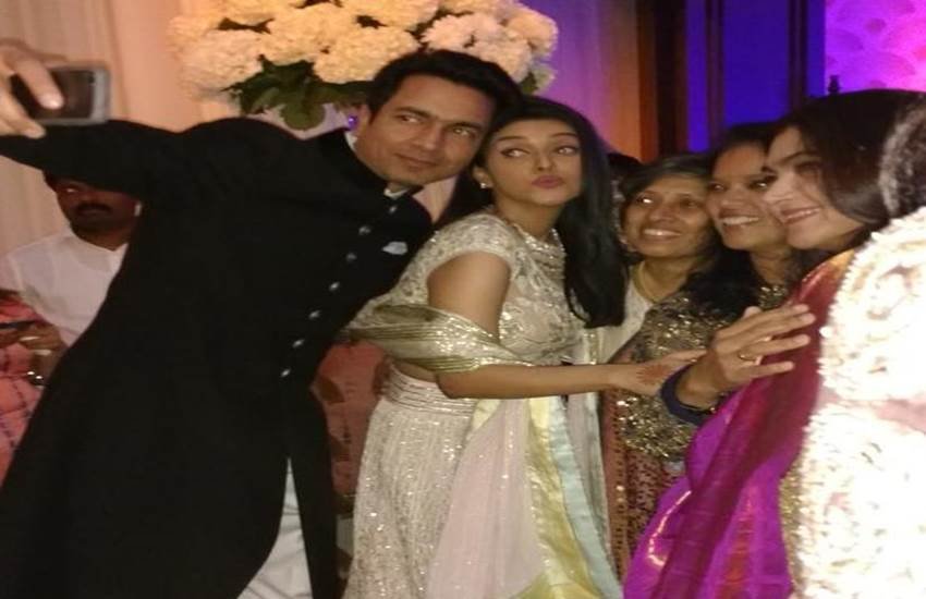 asin wedding pics, asin wedding photos, asin wedding news, asin wedding reception, Asin-Rahul Sharma wedding reception, R Madhavan, Sarita Birje, Shilpa Shetty, असिन राहुल शर्मा सिेप्‍शन, असिन, माइक्रोमेक्‍स सीईओ