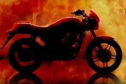 bajaj bike INS vikrant, INS vikrant metal, bajaj bike of INS vikrant, Bajaj V, Bajaj V150, New Bajaj Bike, New Bajaj Motorcycle, Bajaj Auto, बजाज वी बाइक, बजाज आईएनएस विक्रांत