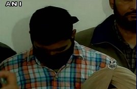 #PathankotAttack, BSF man arrest, BSF jawan, Pathankot terror attack, Punjab Police, arms smugglers, पठानकोट आतंकी हमला, बीएसफ जवान, पंजाब पुलिस, हथियार तस्‍करी, ड्रग तस्‍करी, अनिल भगत, latest pathankot news
