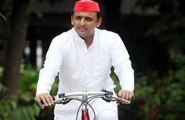 akhilesh yadav, UP CM akhilesh yadav, uttar pradesh chief minister, compensation money, CM's Discretionary Fund, mayawarti, RTI, right to information, अखिलेश यादव, उत्‍तर प्रदेश, सहायता राशि