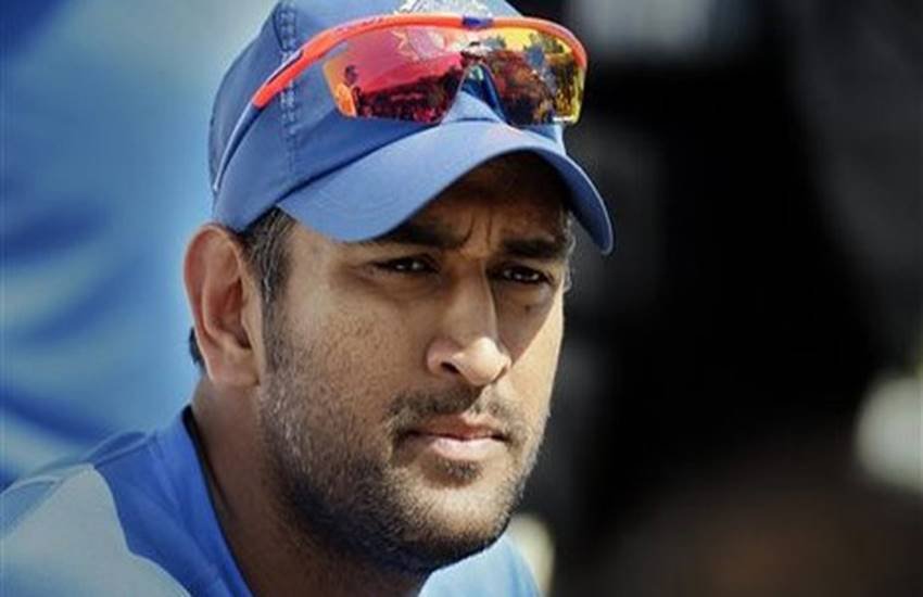 India vs australia, india vs australia series, MS Dhoni, PIL, Sports news, cricket, caption cool Dhoni, एमएस धोनी, धोनी कैप्टनशिप, याचिका, भारत बनाम ऑस्ट्रेलिया क्रिकेट,