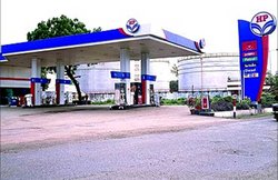 पेट्रोल-डीजल पर बढ़ी एक्साइज ड्यूटी लेकिन नहीं बढ़ेंगे दाम