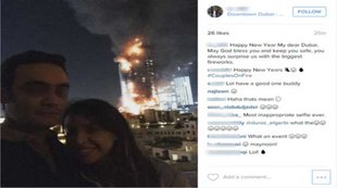 most useless selfies, Most senseless selfies, worst selfies ever, selfie with burning hotel, dubai hotel fire selfie, dubai hotel fire couple selfie, selfie gallery, सेल्‍फी का जुनून, सेल्‍फी गैलरी, फोटो गैलरी, दुबई होटल सेल्‍फी,