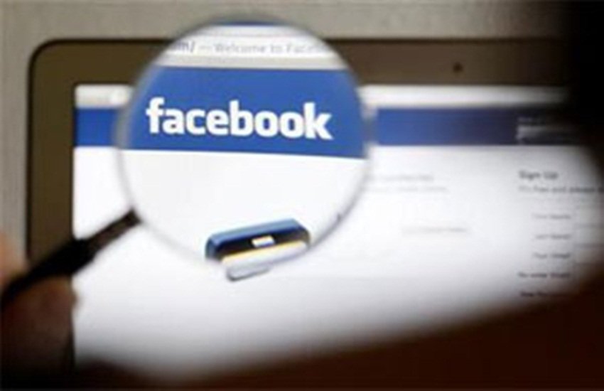 Facebook users, Facebook woman profile,Facebook sex gig, facebook, cyber crime, social media, social security