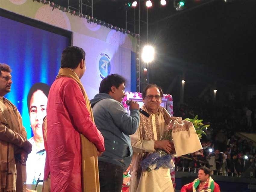 ghulam ali concert, ghulam ali kolkata show, mamata benerjee, ghulam ali mamata benerjee, ghulam ali india, गुलाम अली कोलकाता, ममता बनर्जी, गुलाम अली शो