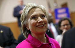 हिलेरी क्लिंटन व मार्को रूबियो को मिला प्रमुख अखबार डेस मोइनेस का समर्थन