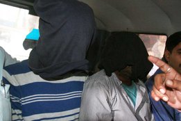 west bengal, west benbal isi, west bengal pakistani agents, paksitani snooping network in west bengal, पश्‍चिम बंगाल, आईएसआई, पश्चिम बंगाल पाकिस्‍तान, पश्‍चिम बंगाल खुफिया अलर्ट, पाकिस्‍तान जासूसी पश्‍चिम बंगाल, पश्‍चिम बंगाल बांग्‍लादेश जासूस