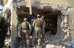 पाक वाणिज्य दूतावास के पास आइएस का हमला, 10 की मौत