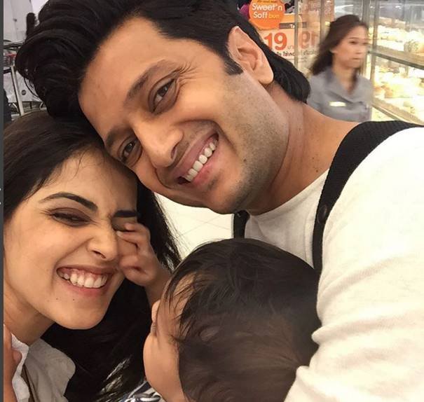 Riteish Deshmukh, Genelia dsouza, cute photo of Genelia, Bollywood, Riyaan, riteish deshmukh- Genelia dsouza photos, Genelia baby bump