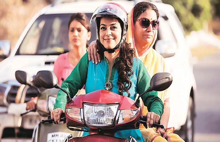 JUHI CHAWLA, JUHI CHAWLA NOSTALGIA, AKSHAY KUMAR, JUHI CHAWLA, AAMIR KHAN, SHAH RUKH KHAN, SUNNY DEOL, RISHI KAPOOR, SUNEIL SHETTY, NOSTALGIA, juhi chawla age, Chalk N' Duster, जूही चावला, शाहरुख खान, आमिर खान, अक्षय कुमार, सनी देओल, जैकी श्रॉफ, latest hindi news, bollywood news, hindi news, JUHI CHAWLA news