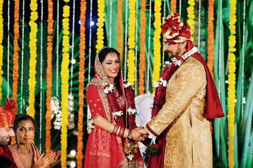 kabir bedi, kabir bedi marriage, pooja bedi, Parveen Dusanj, Susan Humphreys, Adam bedi, Nikki Bedi, protima bedi, kabir bedi wives, Siddharth bedi, kabir bedi family, kabir bedi news, kabir bedi photos, entertainment photos