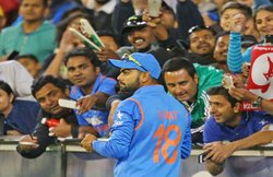 Pak में कोहली के फैंस को महंगा पड़ सकता उनके प्रति प्यार जताना, हो सकती है 10 साल की जेल