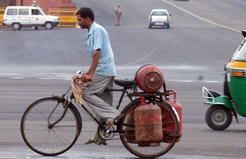 Non subsidised LPG cylinde, Non subsidised LPG cylinder price, Non subsidised LPG delhi price, Non subsidised LPG Mumbai Price