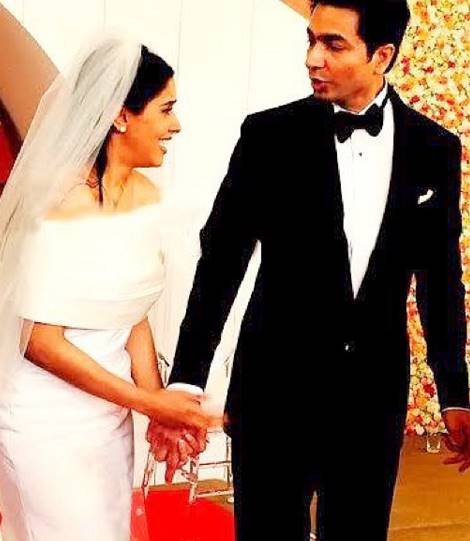 Asin sharma, asin sharma wedding, asin thottumkal, rahul sharma, businessman rahul sharma, asin sharma-a rahul wedding, asin wedding card, akshay kumar, asin sharma marriage, asin-rahul love story