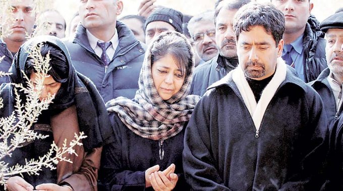 छोटे भाई को सक्रिय राजनीति में लाना चाहती हैं महबूबा मुफ्ती