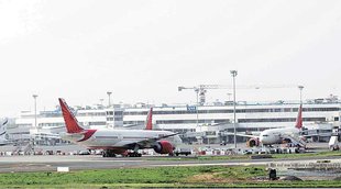 Mumbai airport, High Alert, Bomb threat, Mumbai