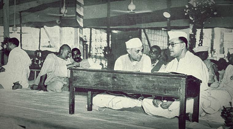 Netaji files, #NetajiSubhasChandraBose, 100 secret files, Subhash Chandra Bose, 19th birth anniversary, PM Modi, नेताजी सुभाष चंद्र बोस, सीक्रेट डॉक्‍यूमेंट, गोपनीय दस्‍तावेज, पीएम मोदी, ममता बनर्जी, Mamata Banerjee, leader of the nation