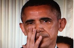 Video: अमेरिका में बढ़ते गन कल्चर से चिंतित ओबामा के निकल पड़े आंसू