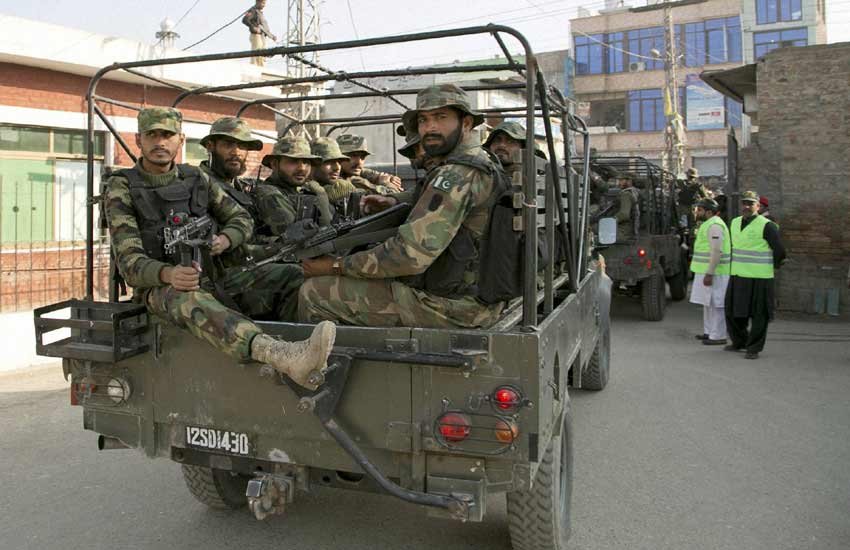 pakistan, pakistan terrorism, pakistan terror attack, pakistan deaths, bacha khan university attack, pakistan killings, पाकिस्‍तान, पाकिस्‍तान आतंकवाद, बाचा खान यूनिवर्सिटी