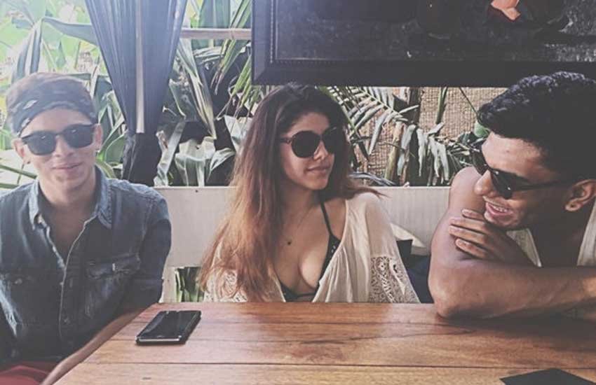Pooja Bedi, Pooja Bedi Daughter, Pooja Bedi Daughter Aalia, पूजा बेदी, पूजा बेदी बेटी, आलिया इब्राहिम, आलिया इब्राहिम हॉट फोटोज, Aalia Pooja Bedi Daughter Instagram, Aalia ibrahim Instagram, Aalia ibrahim Boyfriend, hindi news, latest news in hindi, entertainment news, aalia ibrahim hot photos,