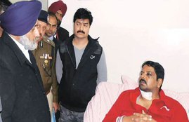 SP Salvinder Singh, Pathankot terrorist attack, Terrorists kidnapped, rajesh verma, pathankot news, pathankot attack, punjab news, गुरदासपुर एसपी, पठानकोट आतंकी हमला, एसपी सलविंदर सिंह, एसपी डिनैप, एसपी अपहरण, आतंकी हमला, latest hindi news, news in hindi, hindi news