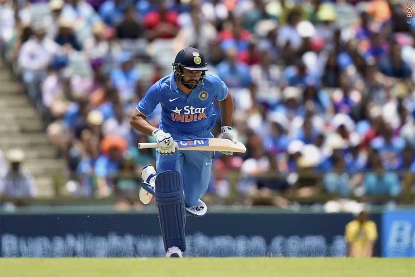 Rohit Sharma Perth, first Indian centurion at Perth, Rohit Sharma century, Rohit Sharma ton, crciket live blog, Live Cricket Score, India vs Australia, 1st ODI Perth, team India, Australia, WACA ODI, Ind vs Aus live cricket score, Cricket NEWS, भारत ऑस्‍ट्रेलिया, वन डे मैच, वनडे, क्रिकेट स्‍कोर, लाइव क्रिकेट, महेंद्र सिंह धोनी, एमएस धोनी, रोहित शर्मा का शतक, रोहित की सेंचुरी