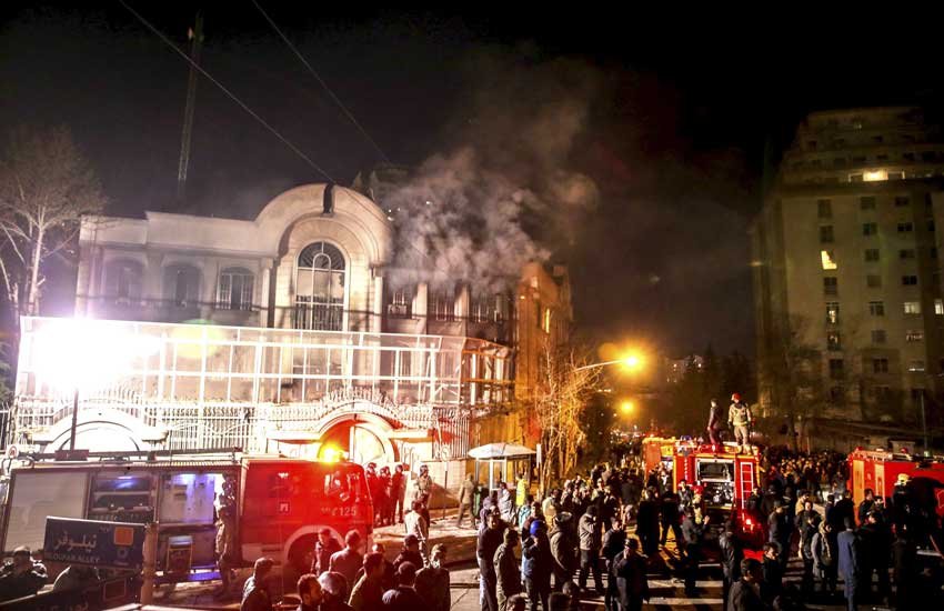 Saudi embassy in Tehran attacked, execution of Sheikh Nimr al-Nimr, saudi, Saudi Arabia, Saudi executions, saudi arabia executions, सऊदी अरब शिया मौलवी, अरब क्रांति, सऊदी अरब फांसी, शिया मौलवी फांसी, Al Nimr, al nimr executed, shiite cleric, shiite cleric executed, saudi news, world news