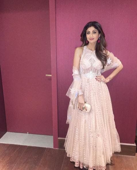 asin wedding pics, asin wedding photos, asin wedding news, asin wedding reception, Asin-Rahul Sharma wedding reception, R Madhavan, Sarita Birje, Shilpa Shetty, असिन राहुल शर्मा सिेप्‍शन, असिन, माइक्रोमेक्‍स सीईओ