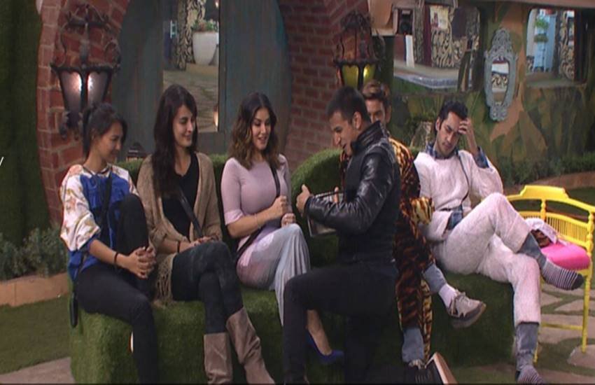 sunny leone, sunny leone in bigg boss, bigg boss9, sunny leone entry in bigg boss, mastizaade