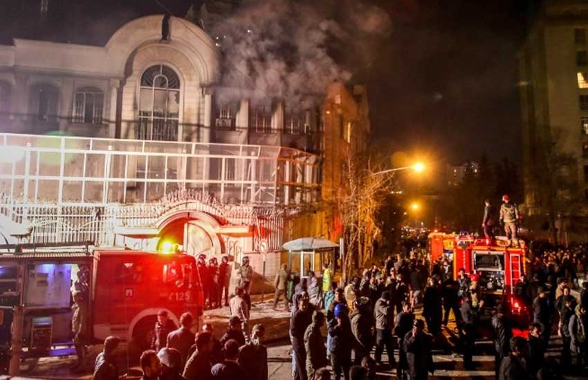 निम्र को फांसी से लोग गुस्से में, तेहरान में सऊदी दूतावास को आग लगाई