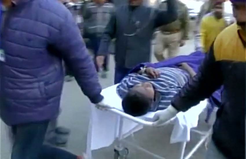 pathankot news, pathankot air base, pathankot attack, pathankot air base attack, pathankot gunbattle, Terror Attack, Air Force Base, terror attack in punjab, 2 jawan killed, 2 terrorists, pathankot gunbattle, पठानकोट हमला, आतंकी हमला, जवान शहीद, आतंकी ढेर, पठानकोट मुठभेड़, latest hindi news, hindi news, news in hindi