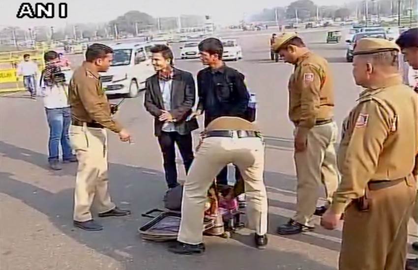 Pathankot Air Base Attack, pathankot attack, pathankot news, pathankot terror attack, LIVE Pathankot terror attack, 7 martyred, पठानकोट आतंकी हमला, जैश, एयर फोर्स बेस, 7 शहीद, पठानकोट हमला, latest hindi news, hindi news, news in hindi Pathankot Air Base Attack, pathankot attack, pathankot news, pathankot terror attack, LIVE Pathankot terror attack, 7 martyred, पठानकोट आतंकी हमला, जैश, एयर फोर्स बेस, 7 शहीद, पठानकोट हमला, latest hindi news, hindi news, news in hindi