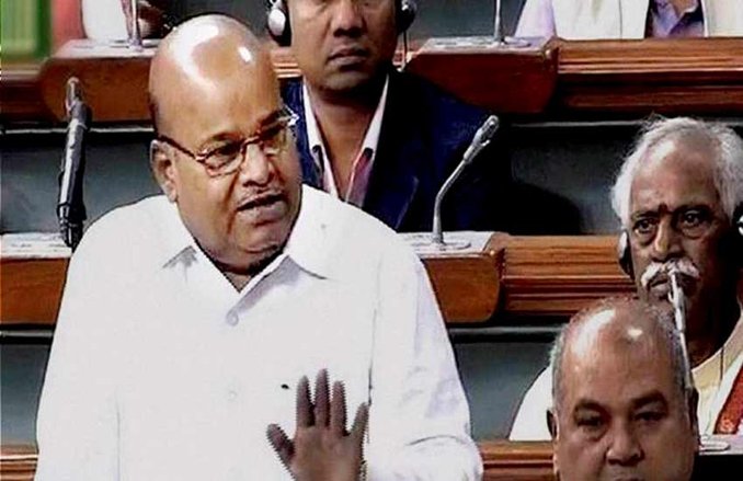 26 जनवरी से लागू होगा कड़ा एससी-एसटी कानून, पर बच गए मोदी सरकार के मंत्री दत्तात्रेय