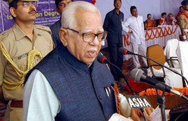 ram naik, UP governor ram naik, CM akhilesh Yadav, Stormy start to UP Budget session, up news