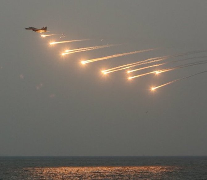 International fleet review, International fleet review photos, Vizag naval review, International naval review, Naval meet Vishakapatnam, Manohar Parrikar
