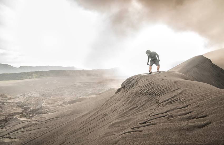 Daredevil snowboards, ,active VOLCANO, Keow Wee Loong, Chin Kahn Kahn, Mount Bromo, Indonesia