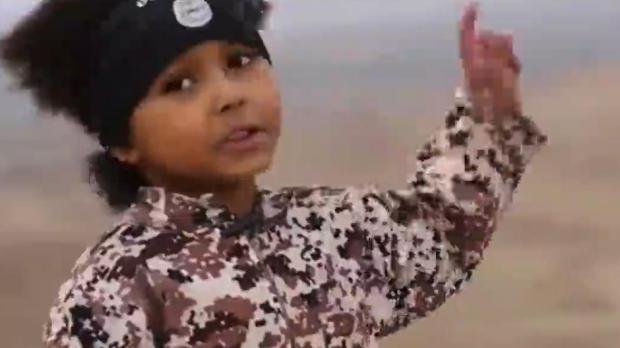 Jihadi Junior, ISIS, ISIS Video, Jihadi John-II, ISIS Execution, Shocking, Isa Dare, 4-Year-Old 'Jihadi in isis, terrorist, child terrosrist