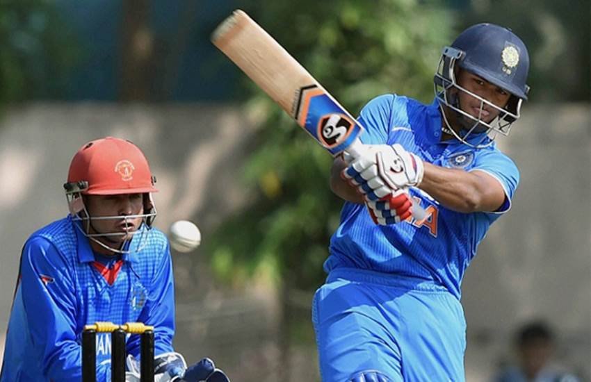 IPL 2016 Player Auctions, Irfan Pathan, Chris Morris, Mohit Sharma, Delhi Daredevils, Pawan Negi,Pawan Negi, most-expensive Indian, mohit sharma, deepak hooda, Shane Watson, Yuvraj Singh, Big Surprise IPL Auctions, Cricket latest, IPL 9 news