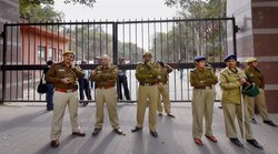 BJP MLA बोले- JNU में होता है नंगा नाच, रोज मिलते हैं 3000 कंडोम, 500 अबॉर्शन इंजेक्शन