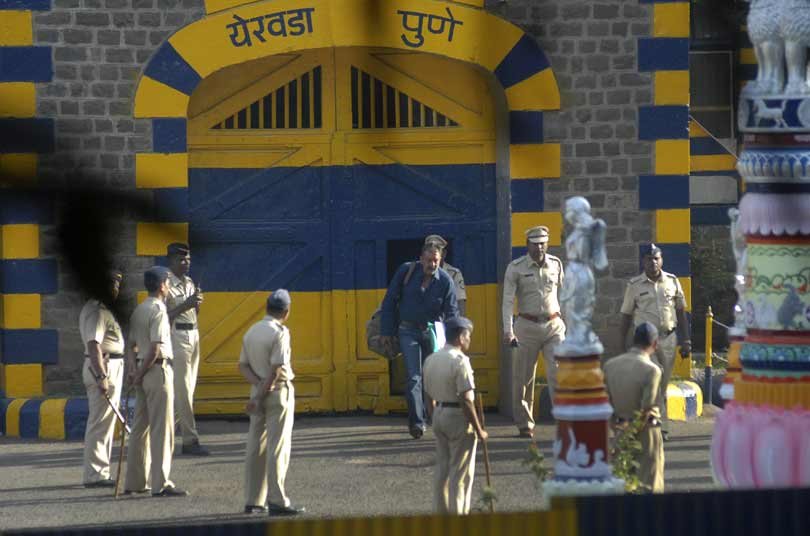 sanjay Dutt, Yerwada Jail, pune, sanjay Dutt Free, sanjay Dutt Yerwada Jail, Bolywood
