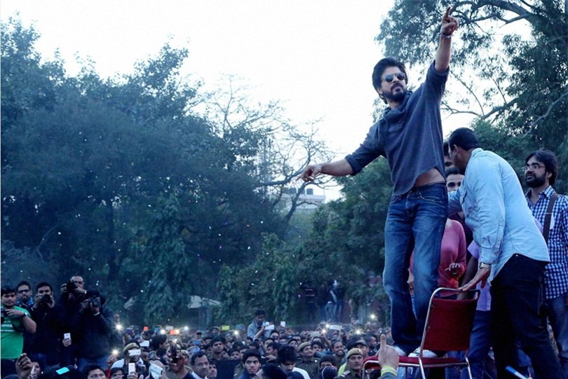 shahrukh khan, hansraj college, shahrukh khan in hansraj college, SRK in Hansraj College, SRK Visit Hansraj College, Shahrukh in Delhi, SRK in Delhi, SRK Graduation Degree, Shahrukh Graduation Degree, Shahrukh Khan News, Shahrukh Khan Latest news