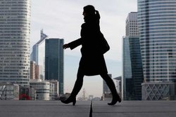 Budget 2016: 5 लाख रुपए तक टैक्स छूट दें तो होगा महिला सशक्तीकरण, Experts ने बताए चार और उपाय