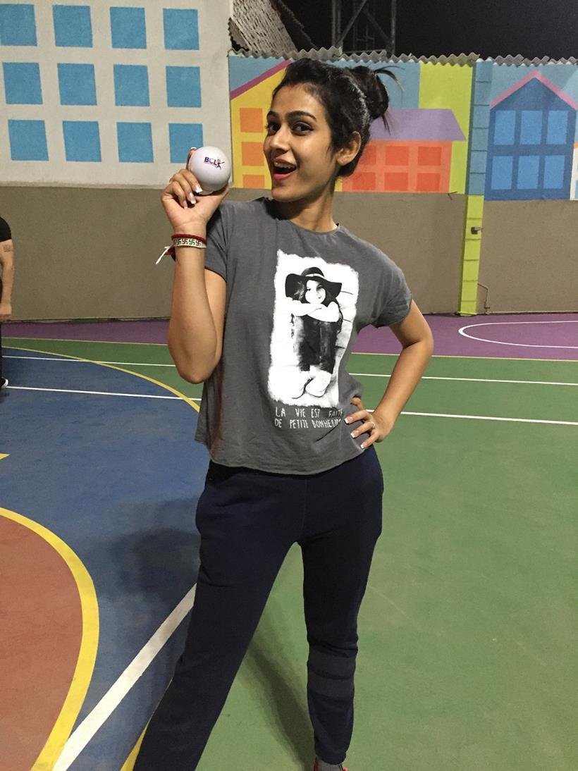 Rashami Desai, Valentines day, Aishwarya Sakuja, ranbir Kepoor, Aishwarya Date Ranbir, Tinaa Dattaa, Shahrukh Khan, Tinaa Date Shahrukh, Aarti Singh, Ranveer Singh, Aarti Date Ranveer, Aasiya Kazi, Siddharth Malhotra, Aasiya Date Siddharth, Akansha Singh, Akshay Kumar, Akansha date Akshay, Nandish Singh Sandhu, Priyanka Chopra, Nandish Date Priyanka