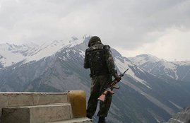 In the way of defense, jansatta article, jansatta dunia mere aage, jansatta opinion