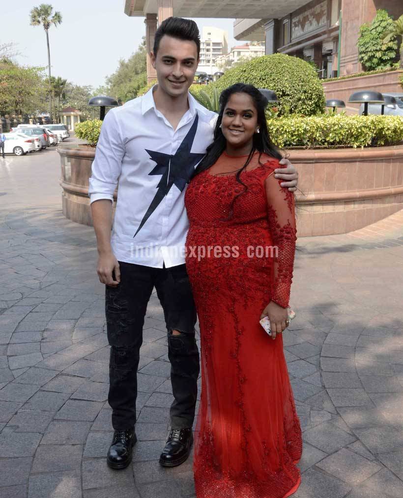 B-Town celebrates, baby shower of Salman Khan sisterm, arpita sharma khan baby shower function,SALMAN KHAN SISTER ARPITA, Salman Khan kisses ex-girlfriend Sangeeta Bijlani, Salman Khan, Anushka Sharma, Sangeeta Bijlani